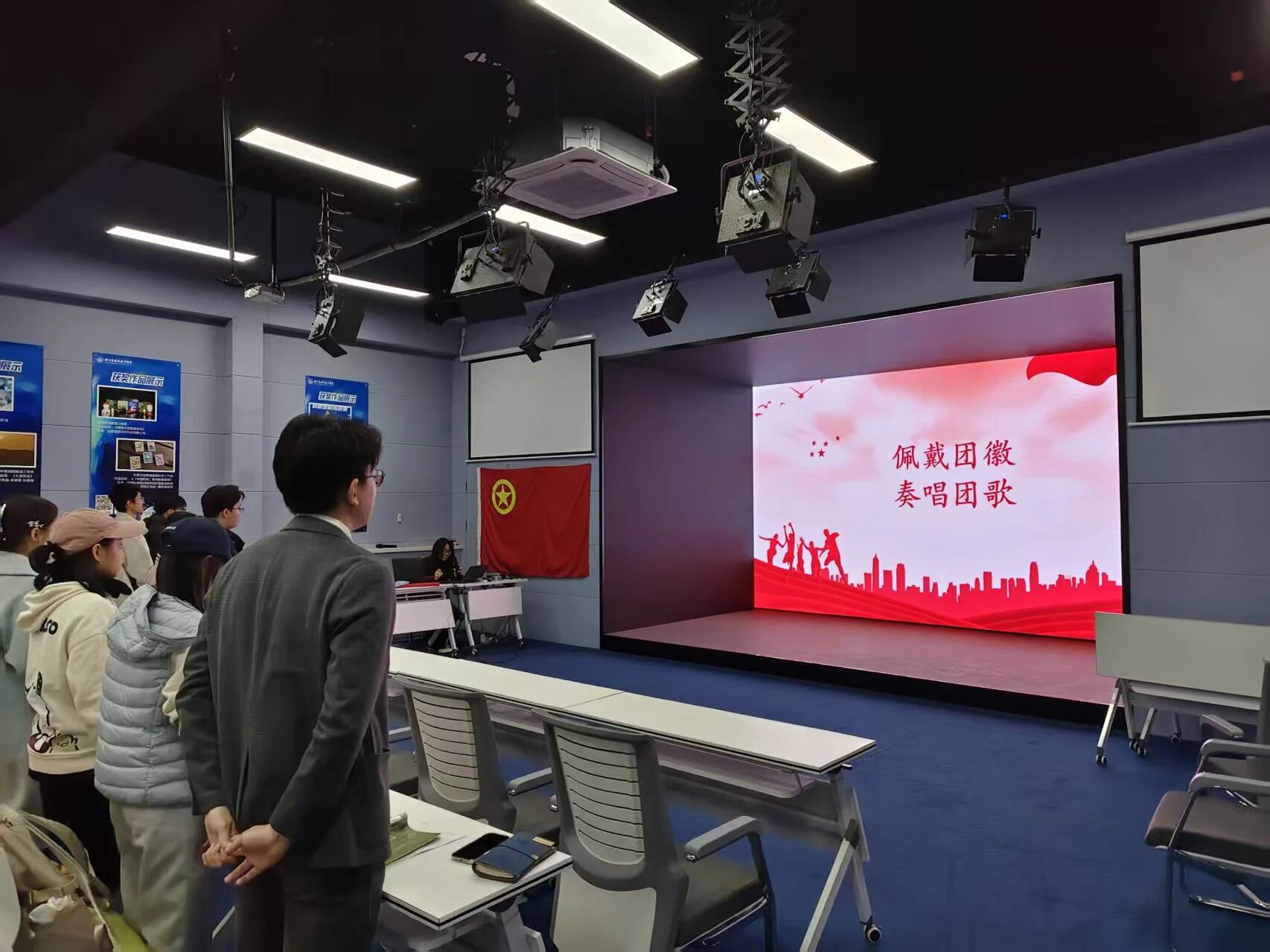 微信图片_2025-10-23_223718_965.jpg